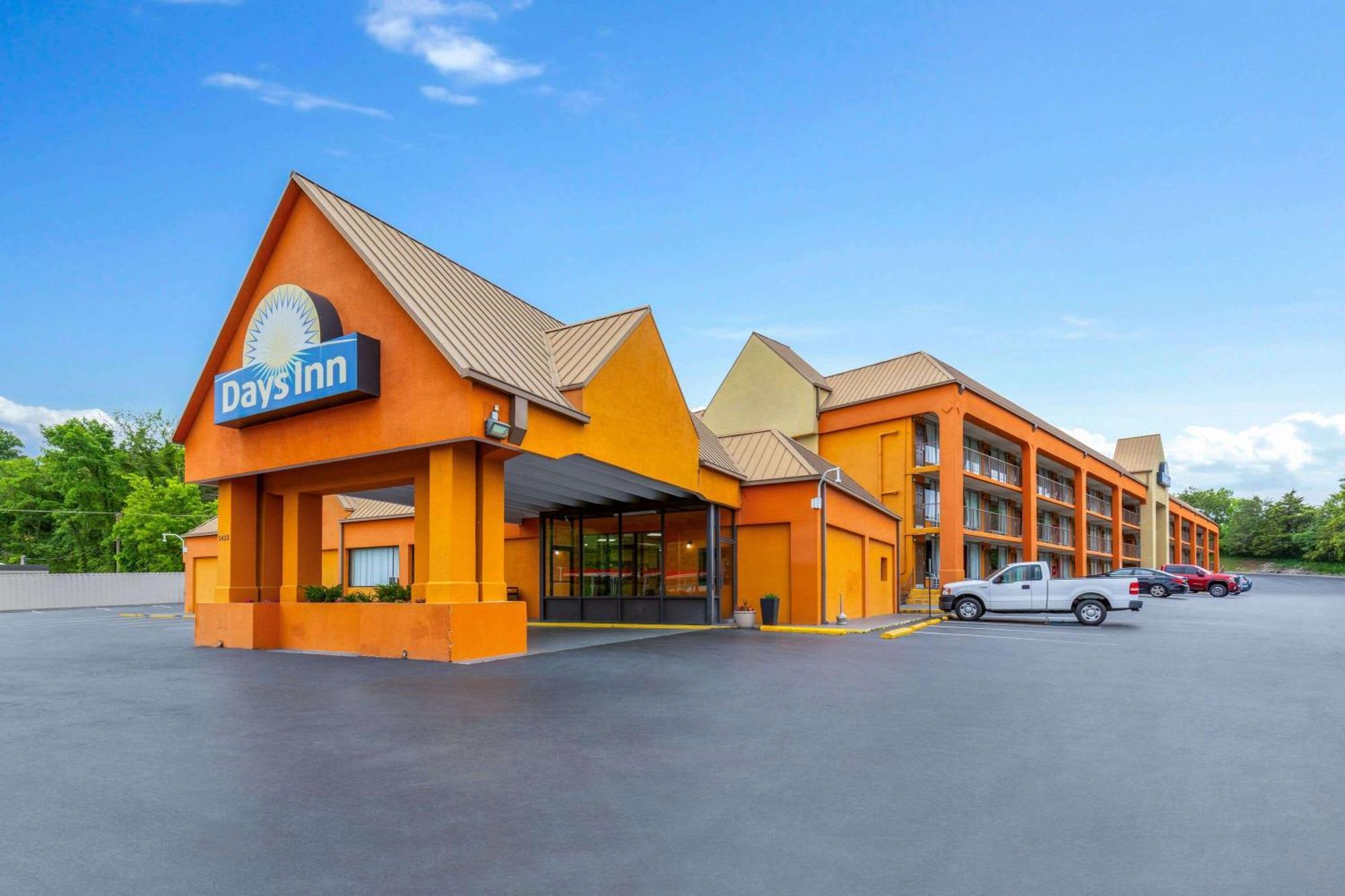 Days Inn By Wyndham Knoxville East Екстериор снимка